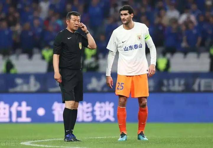 影片讲述了个体命运与时代变迁互相交织的动人故事，其冷峻的美学 新片 |《硬汉枪神》燃爆枪战热血开打 2021-08-05 华纳三部影片调档 《老枪手》为避与
